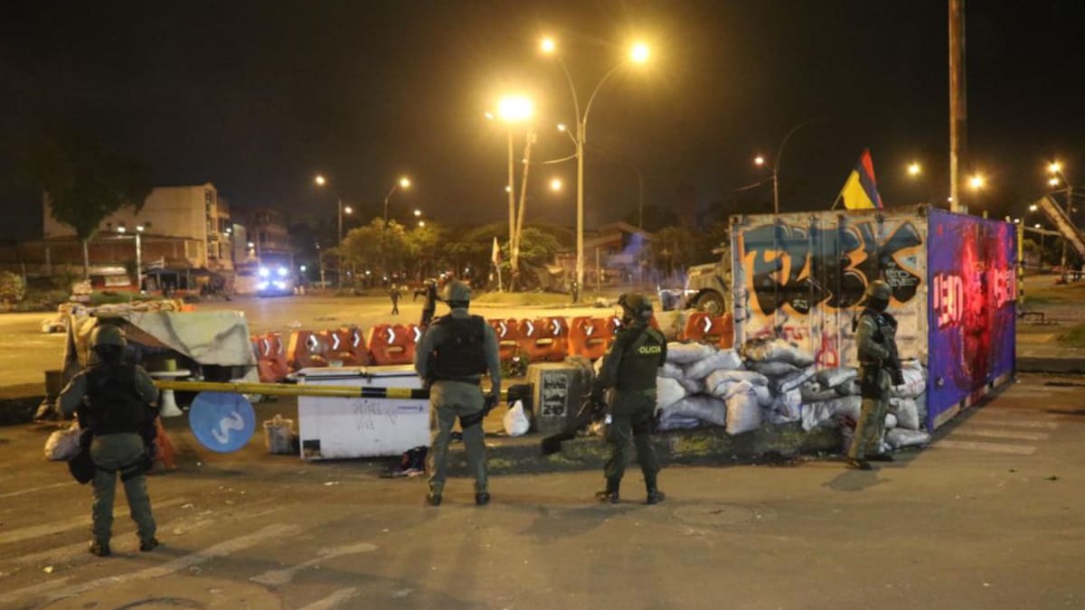 Policía desbloquea sector de Puerto Rellena