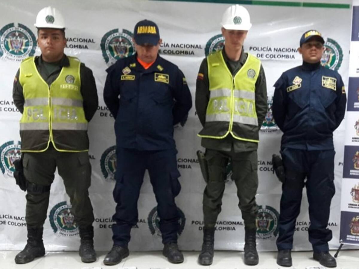 Incautan 45 kilos de cocaína en dos embarcaciones en el Puerto de Barranquilla