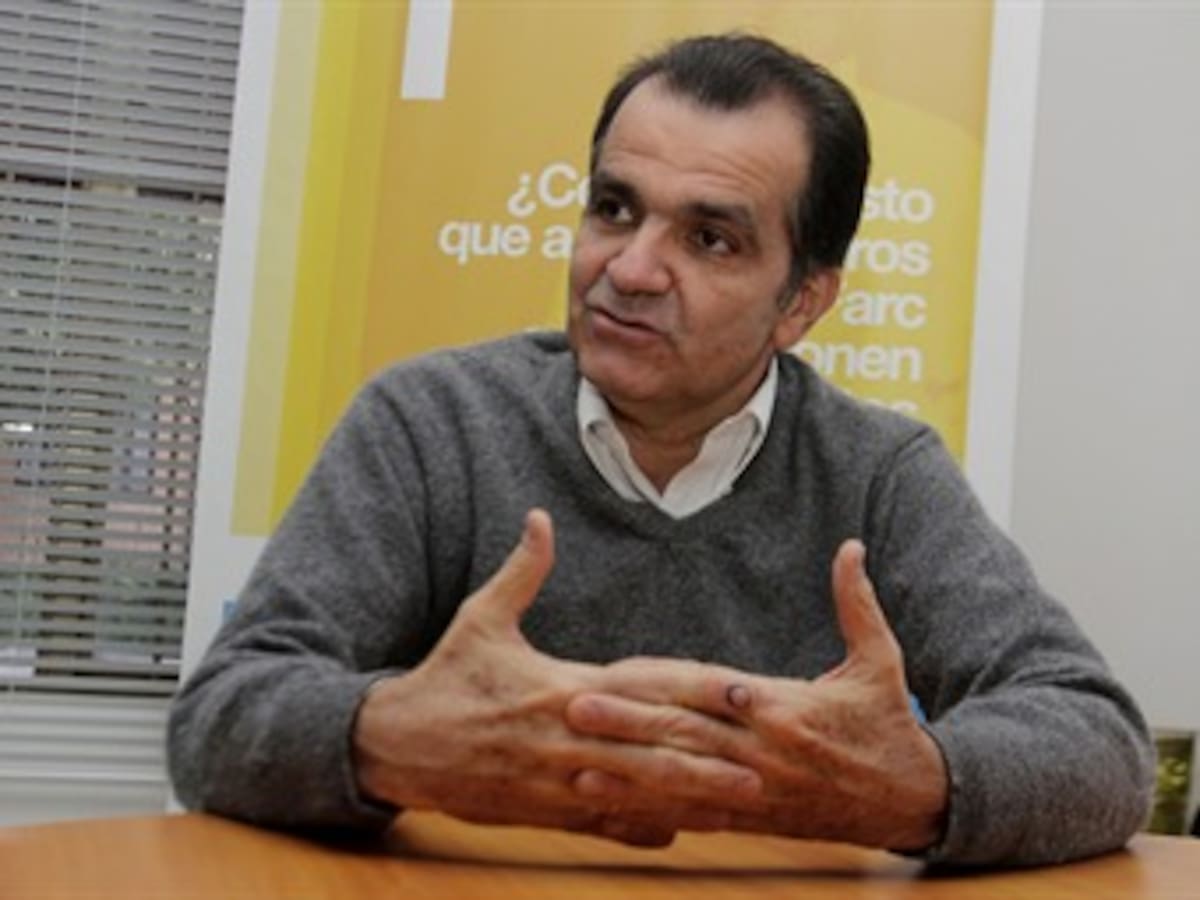 Instalación de nueva imagen será inmediata: Centro Democrático