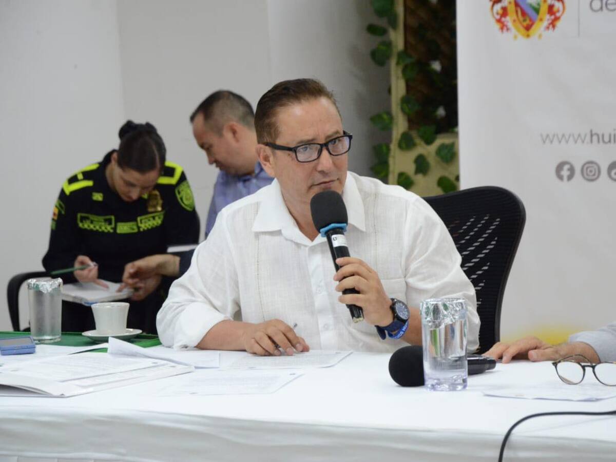 ¿En qué va el proceso de los millonarios carros comprados para los bomberos en el Huila?