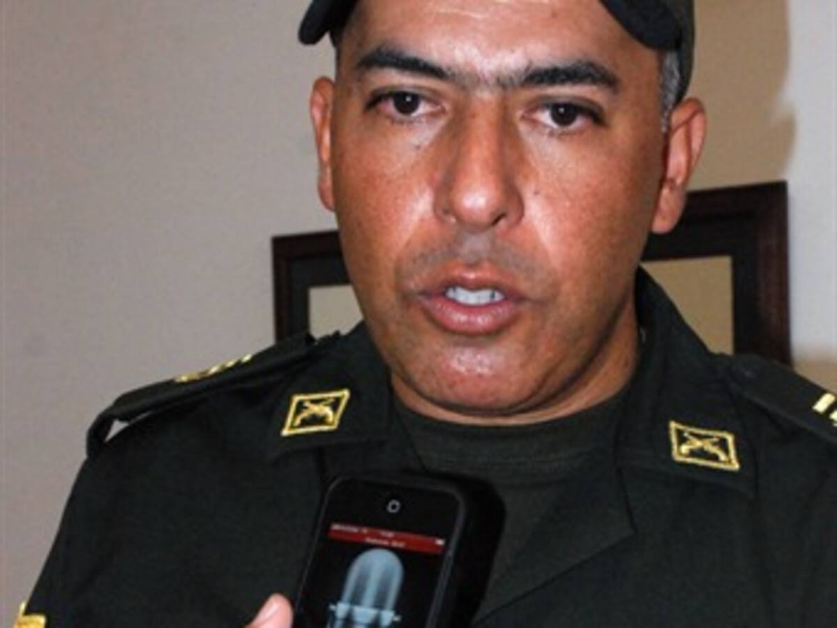 Policía antiexplosivos retiró granada que dejaron abandonada en barrio de Armenia