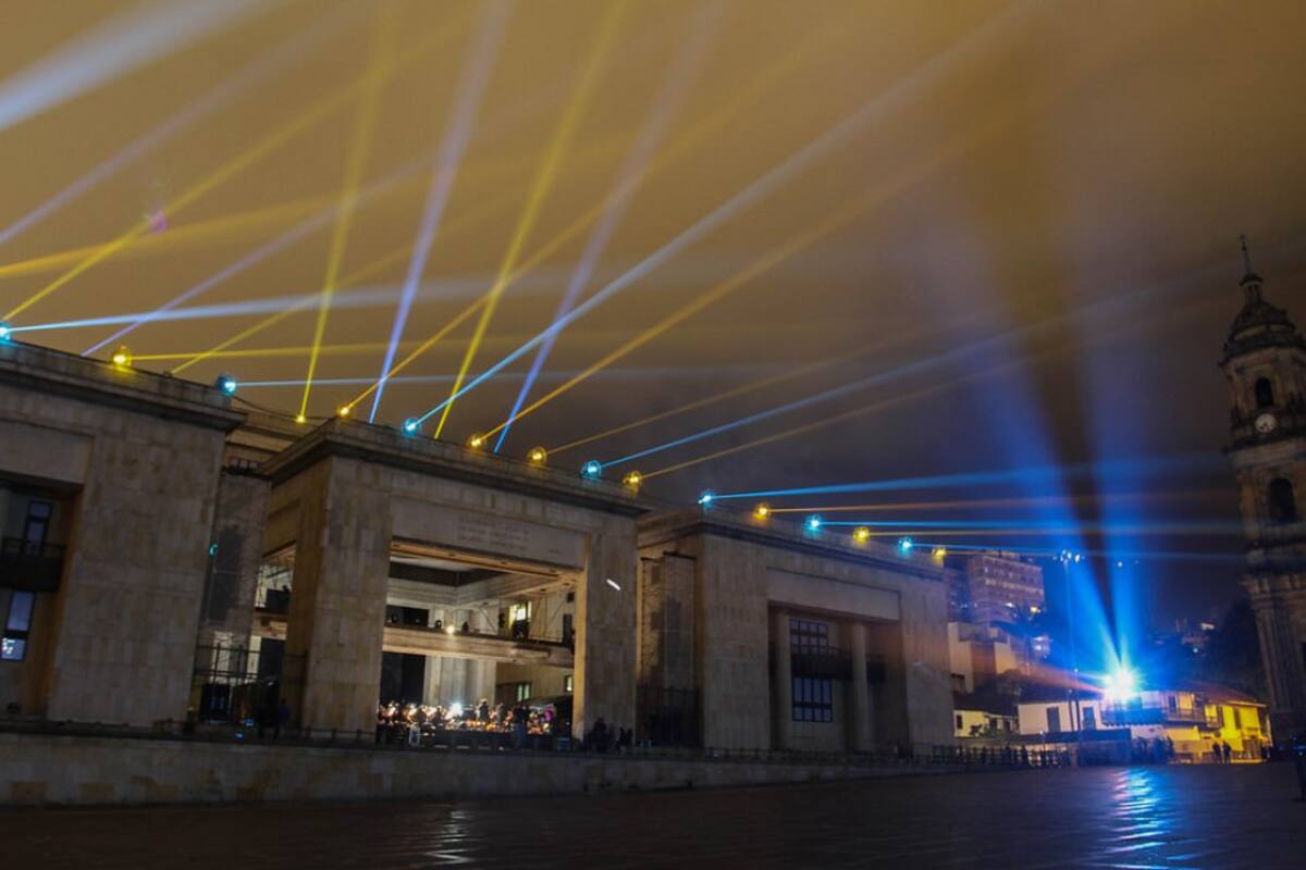 El espectáculo que tiene además un valor simbólico donde se representa la inauguración del año Colombia-Francia 2017, en el que ambos países tendrán cooperación y compartirán mutuamente en materia de arte y cultura, es gratuito y espera acoger a bogotanos y turistas.