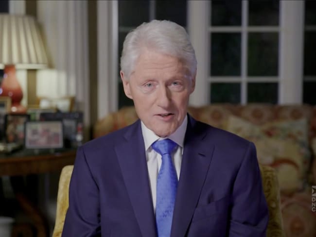 Bill Clinton hizo un llamado internacional a invertir en Colombia