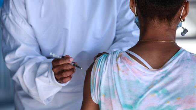 Vacunación COVID-19