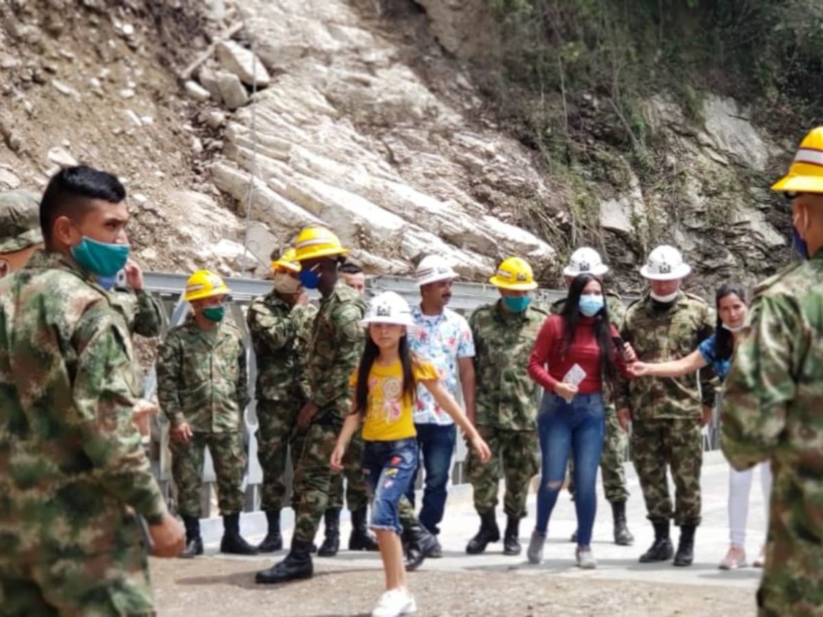 La familia más feliz con la apertura de la carretera a Málaga