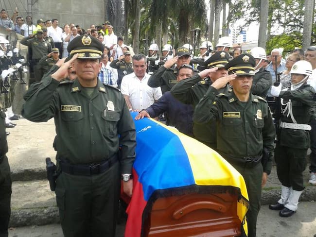 Sepultado en Cali intendente de Policía que murió en atentado en Casanare