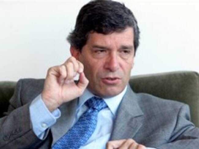 Colombianos se podrían jubilar sin tener el total de semanas cotizadas: Ministro Rafael Pardo