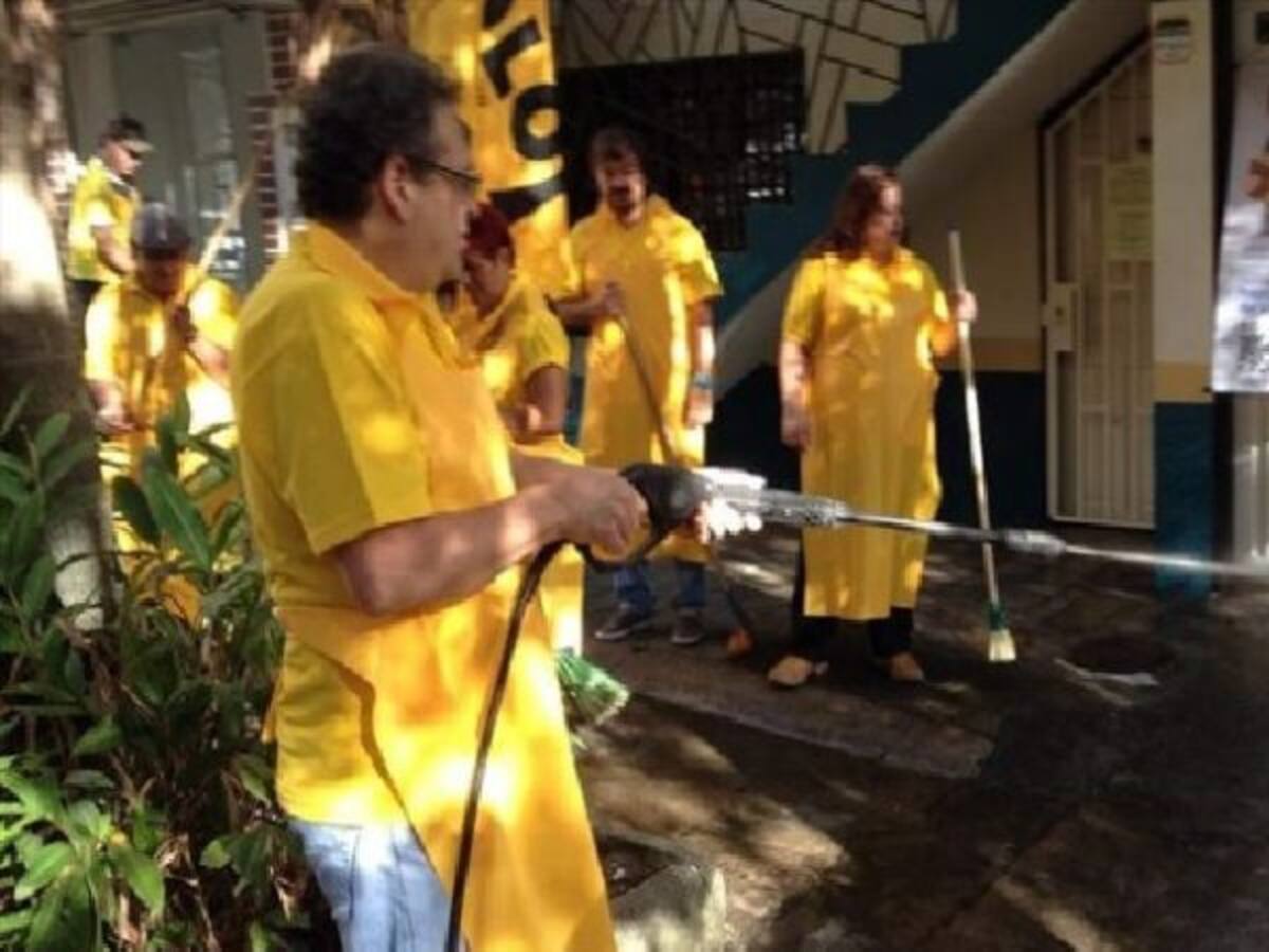 Con agua y jabón lavaron supuesta trashumancia en registraduría de Sabaneta
