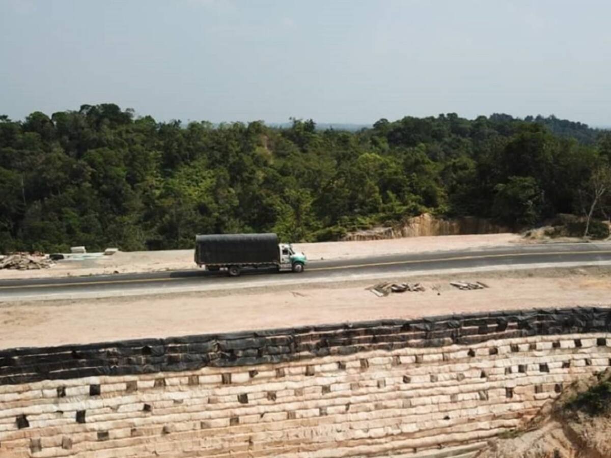 Ejército concluye obra vial en Tibú