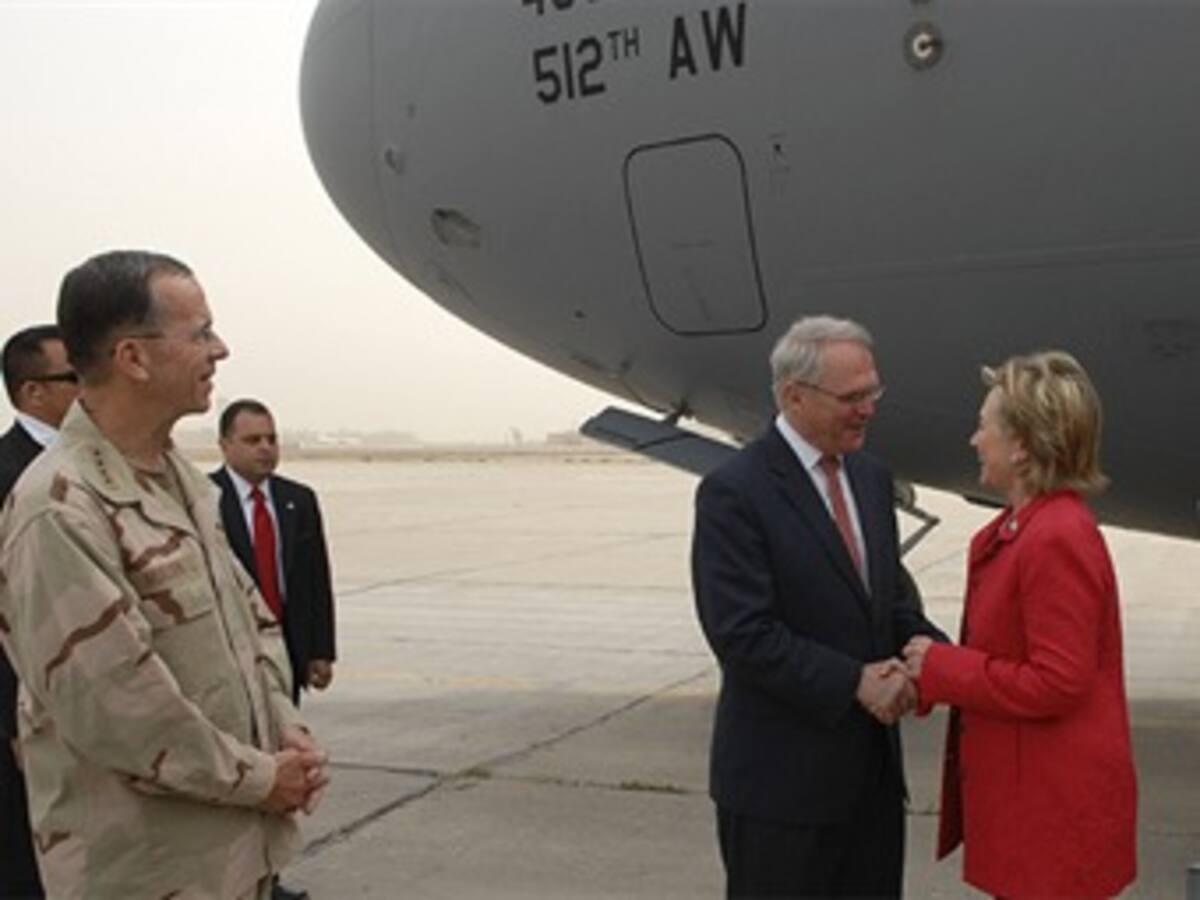 Clinton: EEUU quiere un Irak 'estable, soberano e independiente'