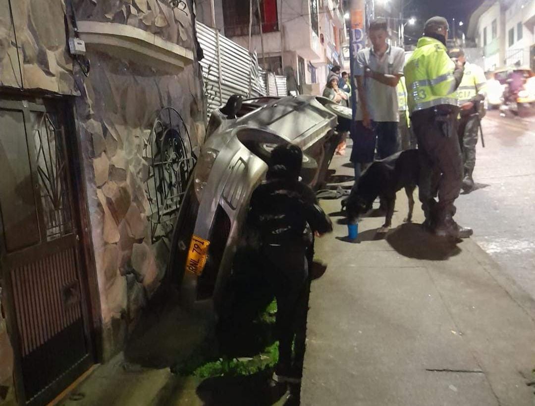 Siniestro vial en Pasto deja tres personas heridas. | Foto: Cortesía