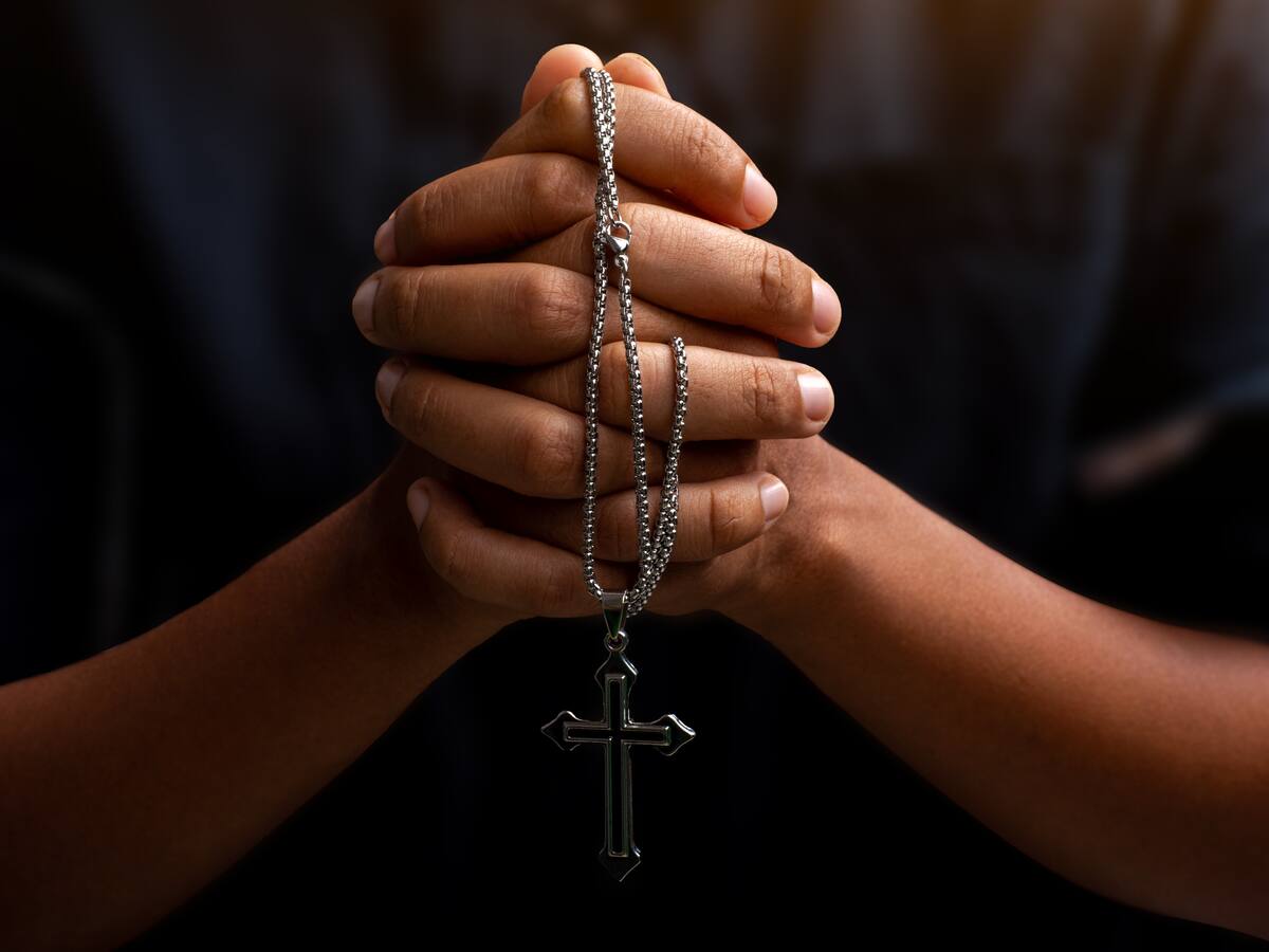 Hoy intentarán lograr que un millón de colombianos recen el Rosario a las 7:00 PM. ¿Cómo participar?