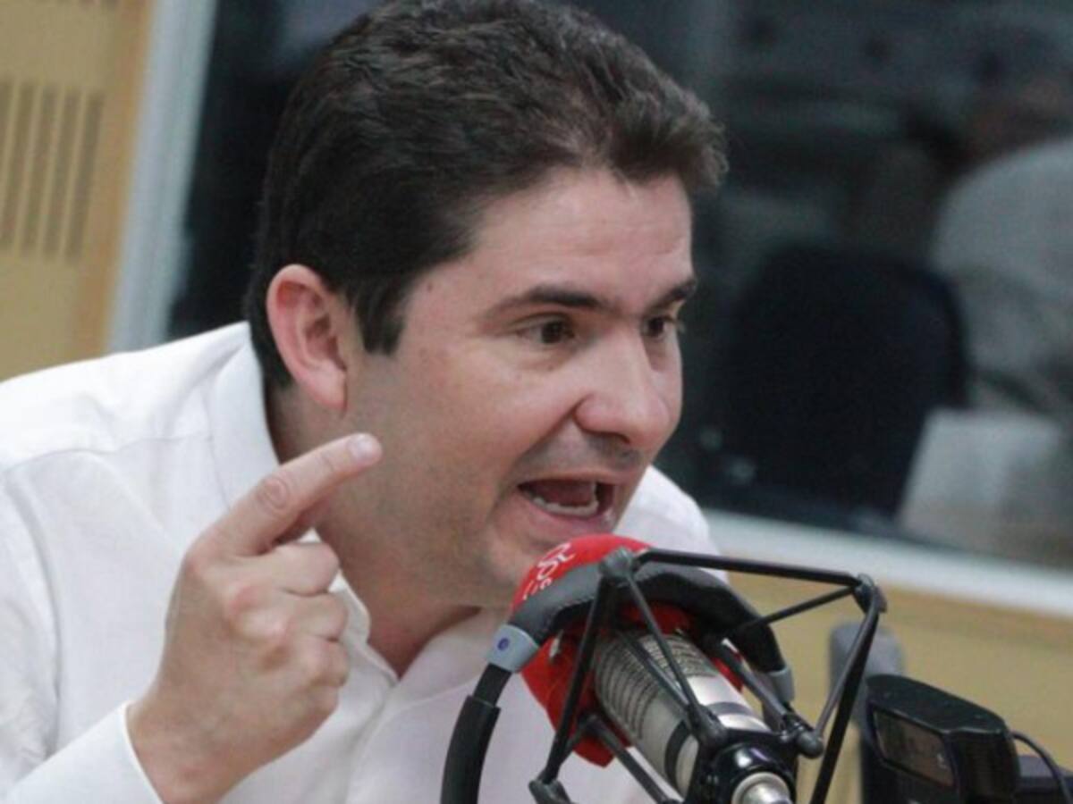 Trump trató a Duque como si fuera un empleado: Henao