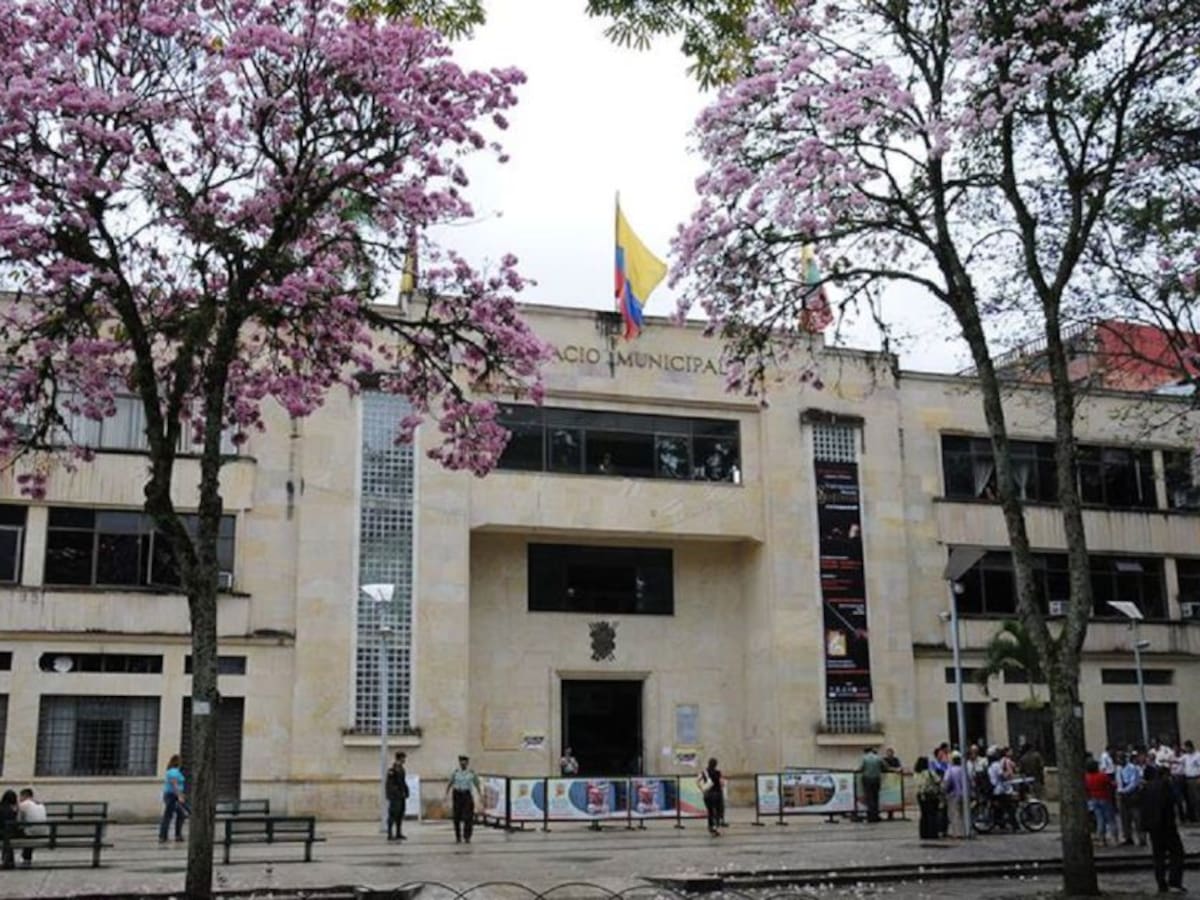 Denuncian posible carrusel de arriendos en la Gestora