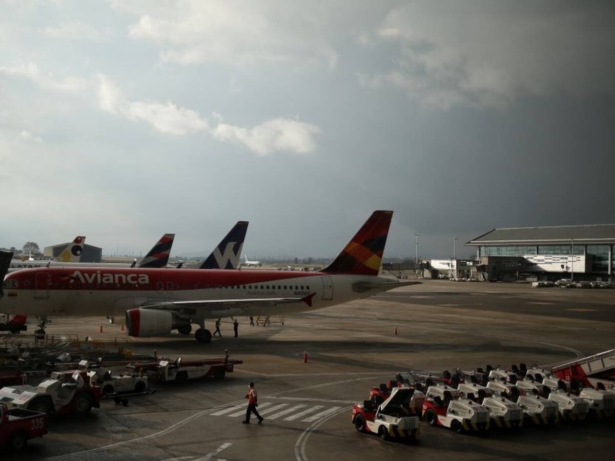 Cierran pista del aeropuerto Antonio Nariño