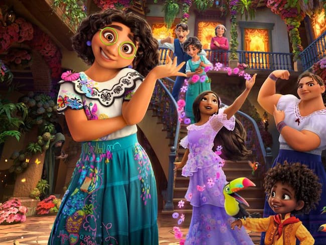 Afiche oficial de la película de Disney &#039;Encanto&#039;, ambientada en Colombia