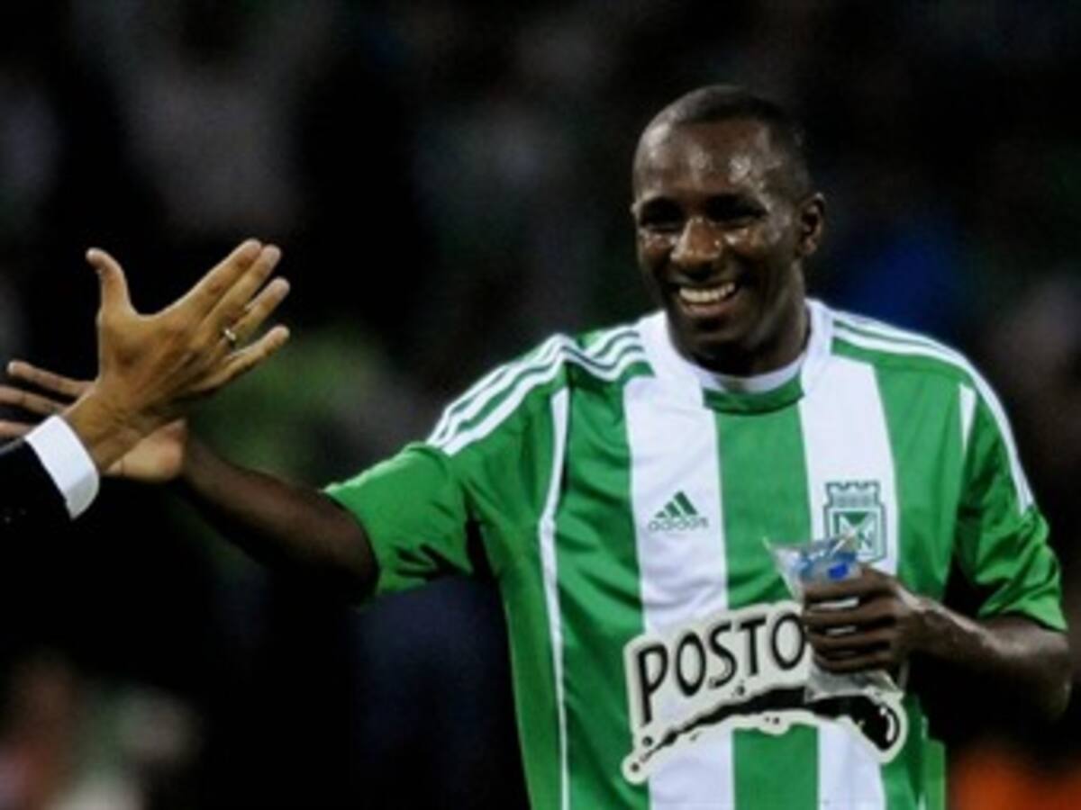 Atlético Nacional venció 2-0 a la U. de Chile en su debut en Copa Libertadores