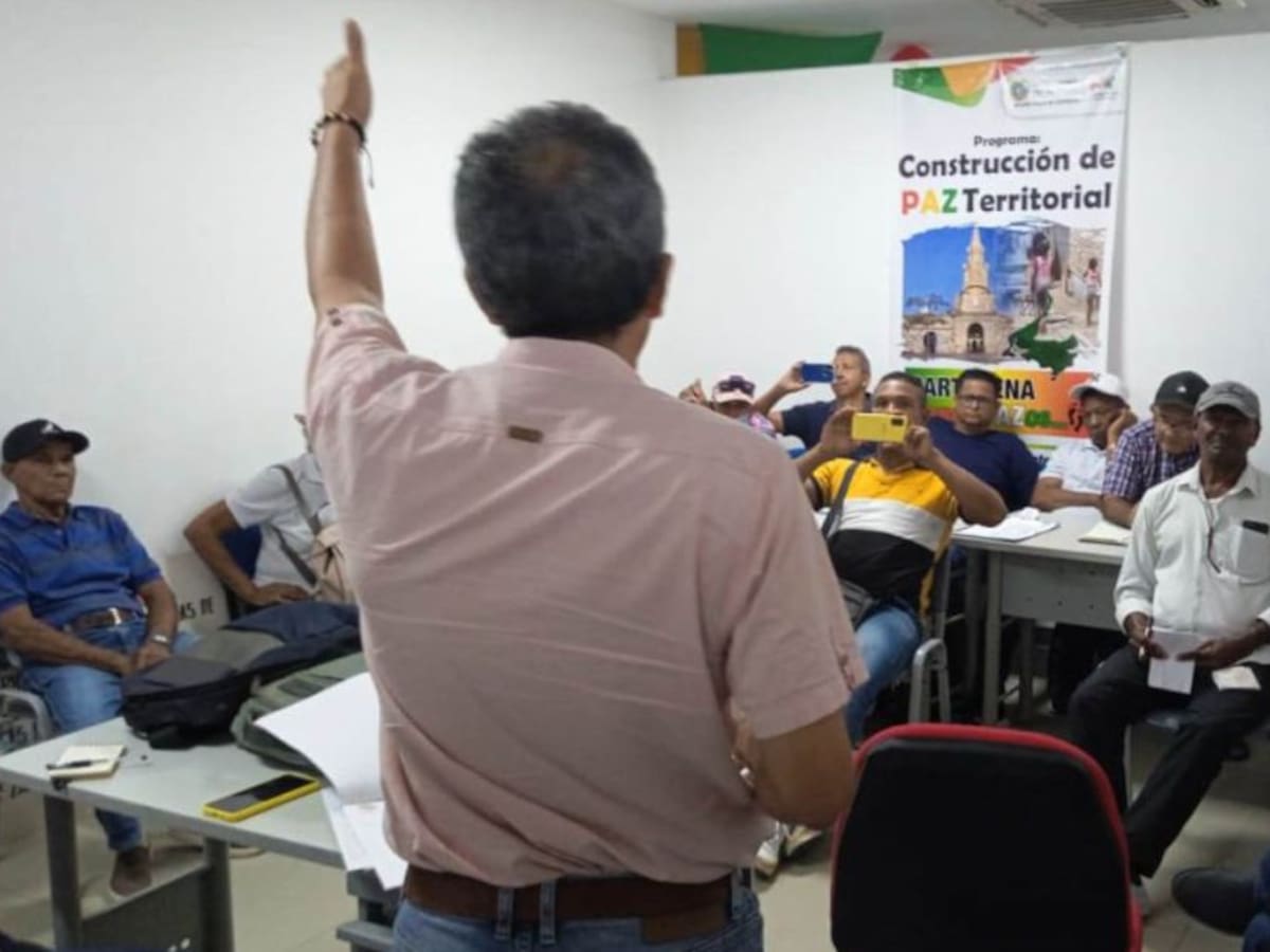 Afinia se reunió con el comité de las manifestaciones en Cartagena