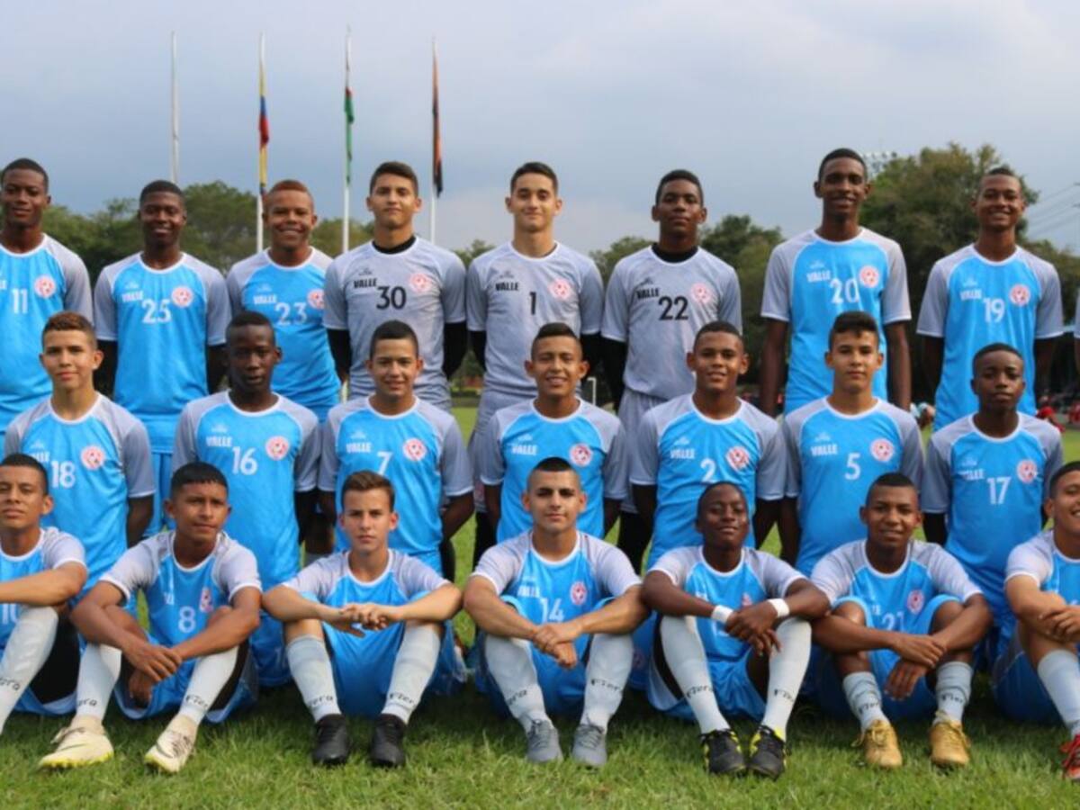 Selección Valle infantil masculina de fútbol a prácticas presenciales.