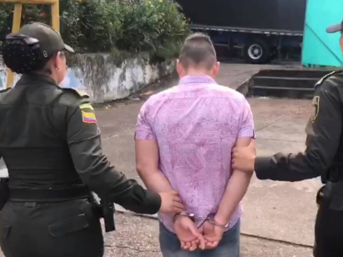 Capturan a un hombre que agredía a su esposa con un arma traumática