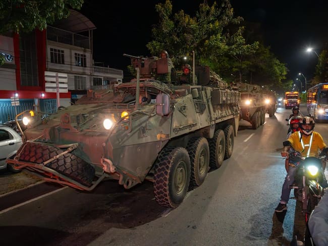 Cali inicia despliegue militar con vehículos blindados y refuerzo de seguridad electoral
