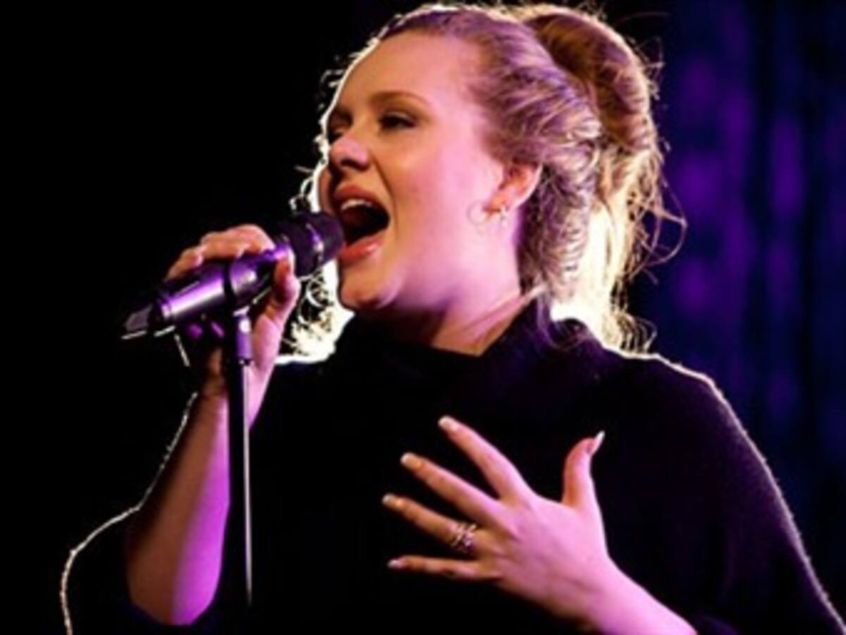 Adele supera a Michael Jackson en ventas de discos en el Reino Unido