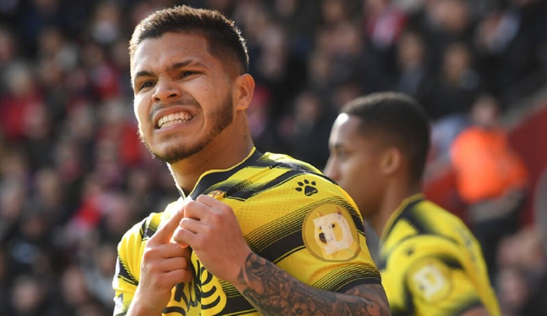 Juan Camilo Hernández festeja su gol ante el Southampton.