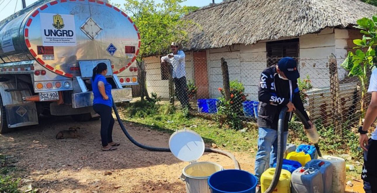Gobernación supervisa la operación de los 30 carrotanques: autoridades de Córdoba. Foto: prensa Gobernación de Córdoba.