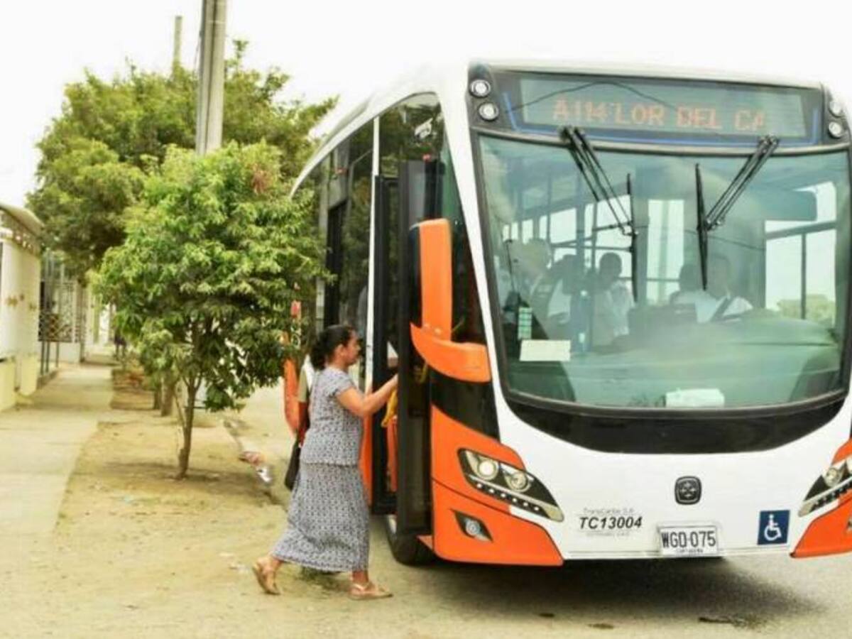 Van 28 personas sancionadas por violar el código de policía en Transcaribe