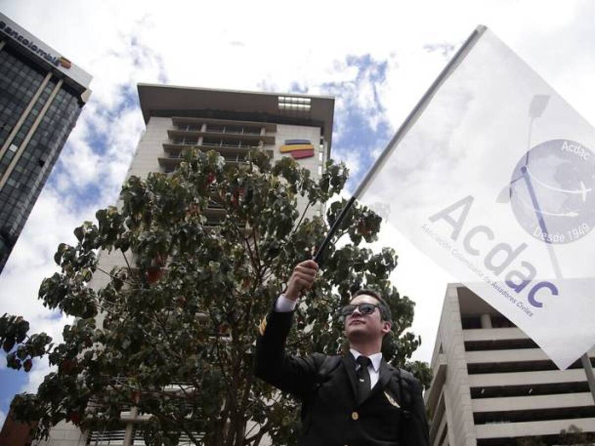 Hoy se posesiona el tercer árbitro para dirimir el conflicto laboral en Avianca