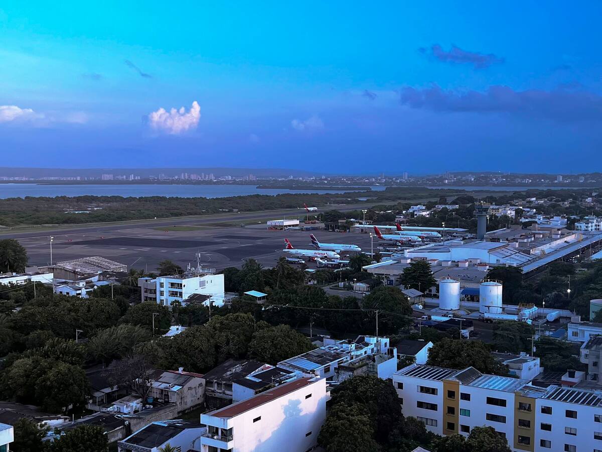 Inicio de la ampliación del aeropuerto de Cartagena ha sido lento