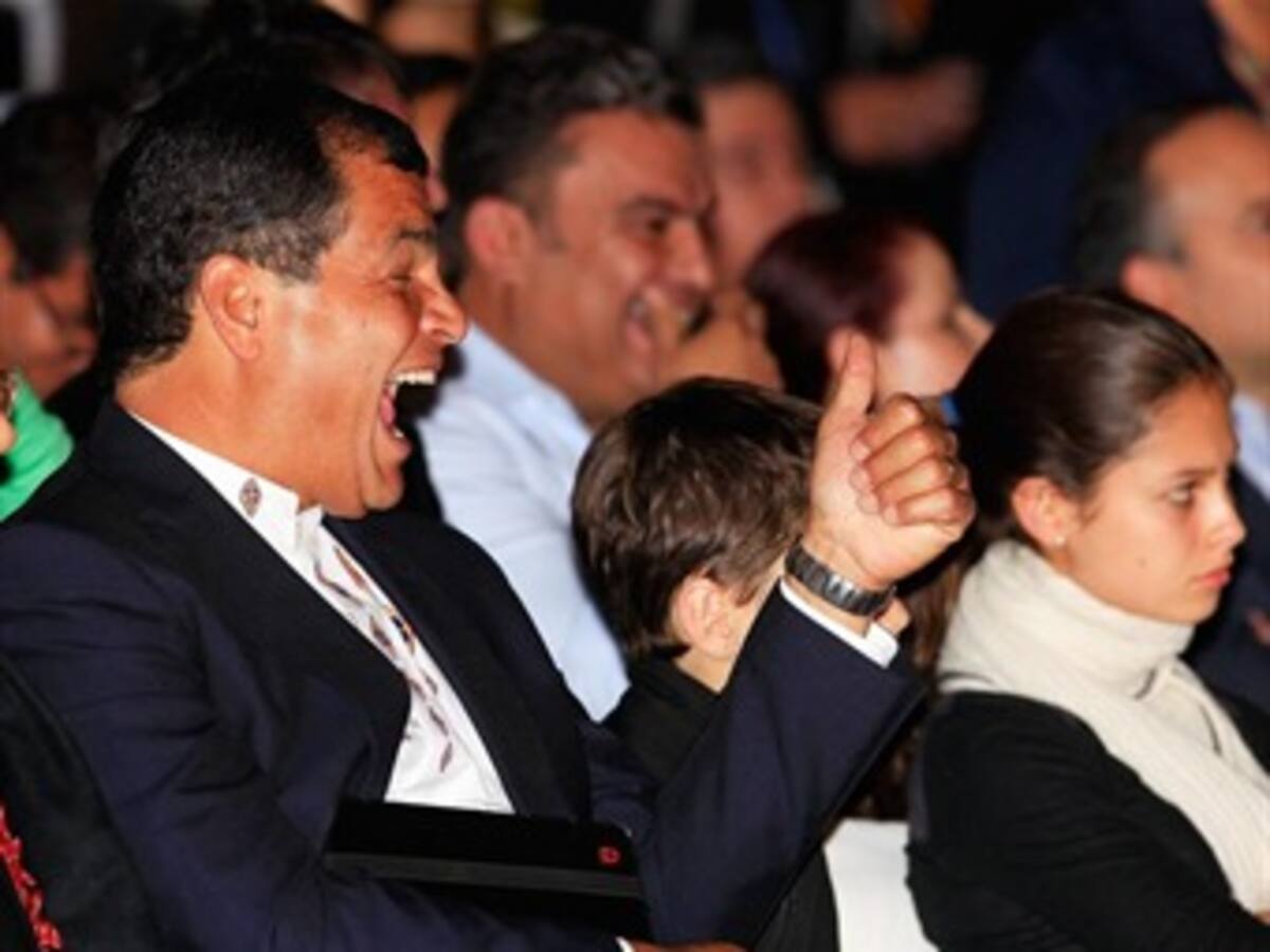 Millones de ecuatorianos siguen celebrando la reelección de Rafael Correa