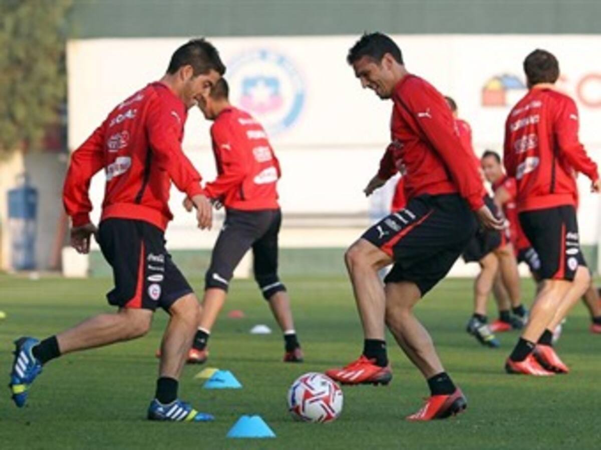 Chile ante Bolivia busca acercarse al tercer lugar de la eliminatoria a Brasil 2014