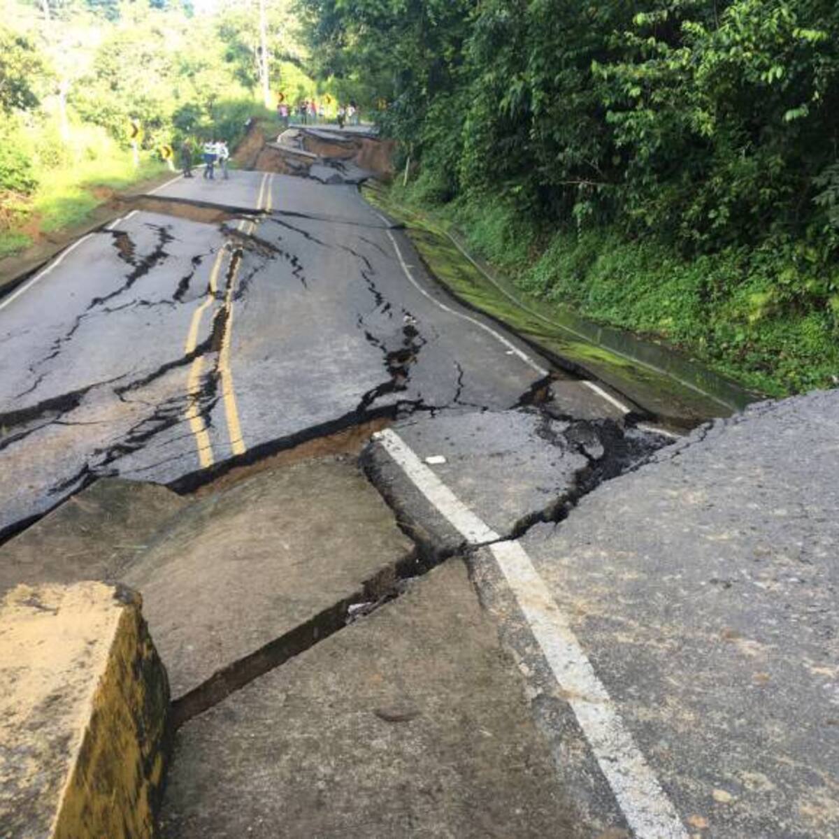 Emergencia por hundimiento en la vía Sogamoso-Aguazul