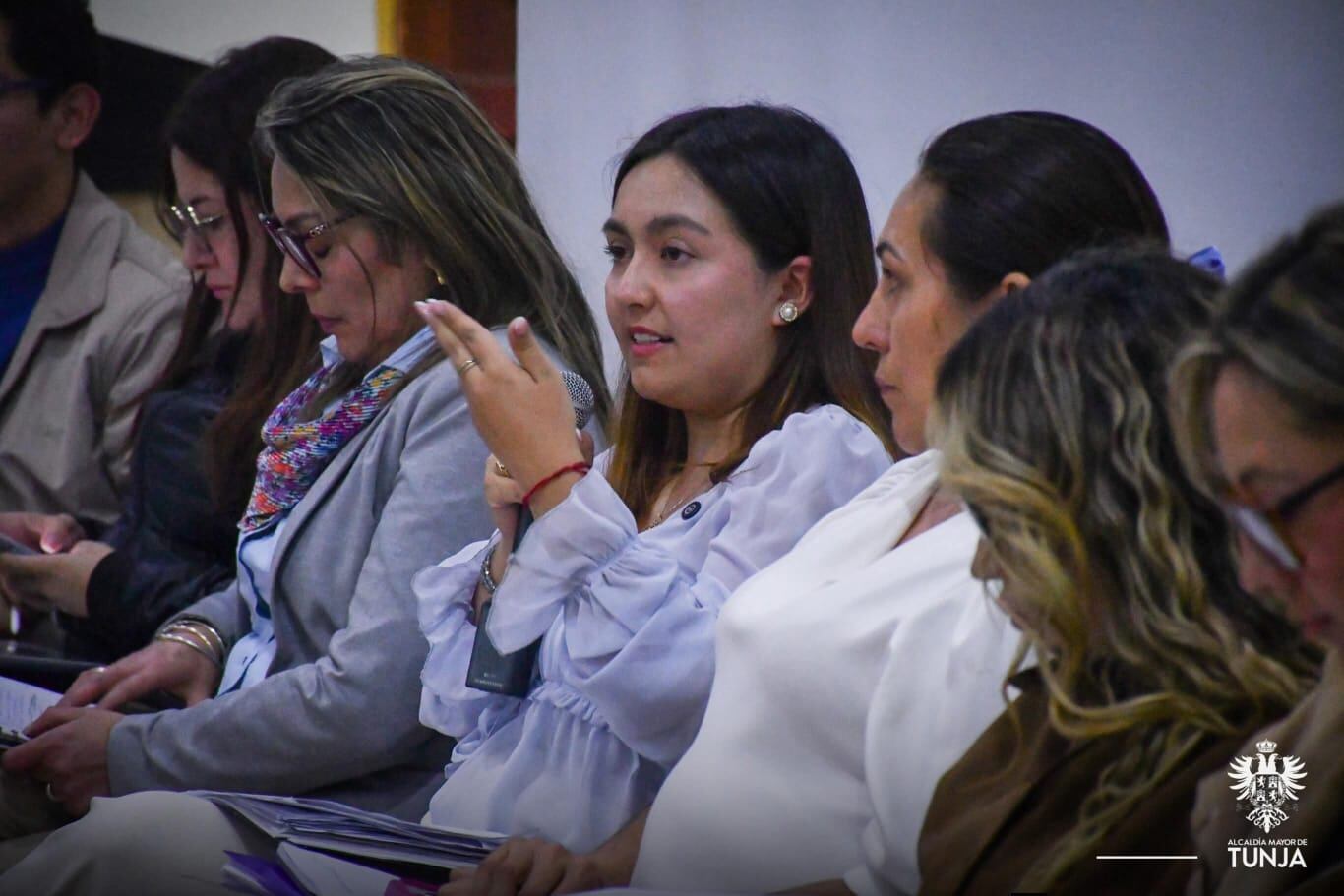 La alcaldesa (e) de Tunja María Paula Jiménez Gómez citó a todos sus secretarios a un Consejo de Gobierno ampliado / Foto: Alcaldía de Tunja.