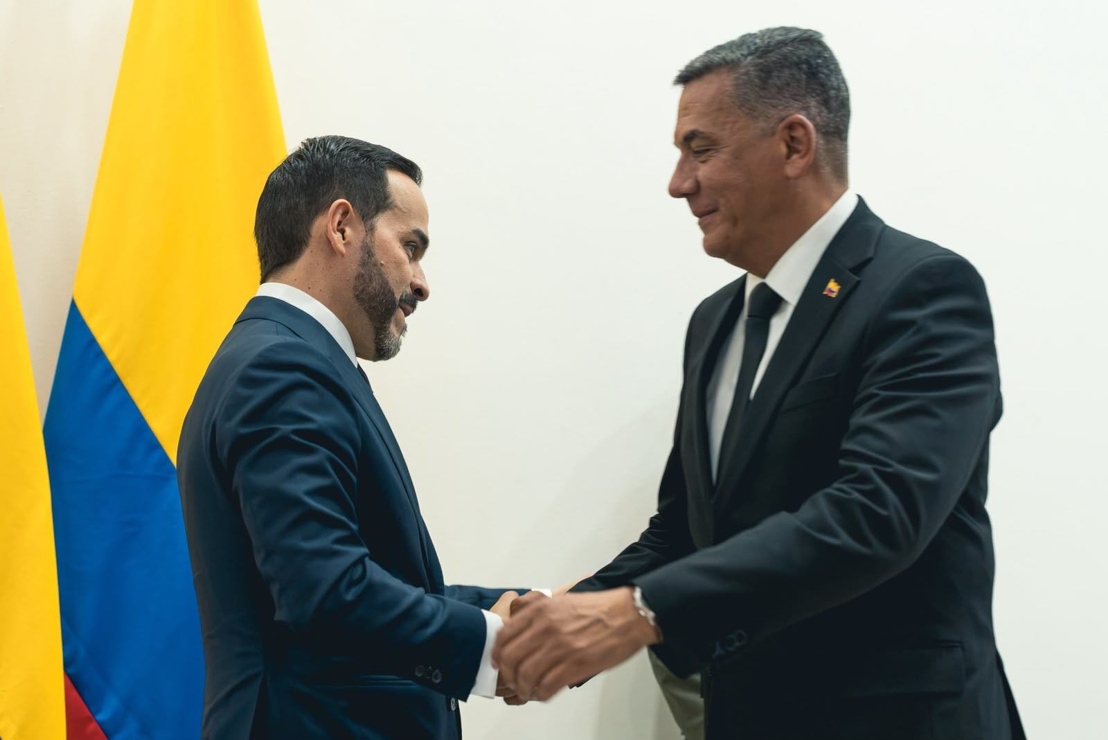 Jorge Eduardo Mora y Abelardo de la Espriella.