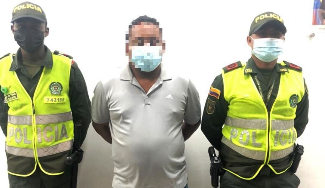 El ciudadano fue capturado por el delito de daño en bien ajeno y puesto a disposición de la Fiscalía General de la Nación
