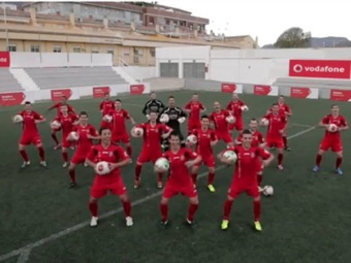 Jugadores del Olímpic de Xátiva se la gozan antes de ir al Bernabéu