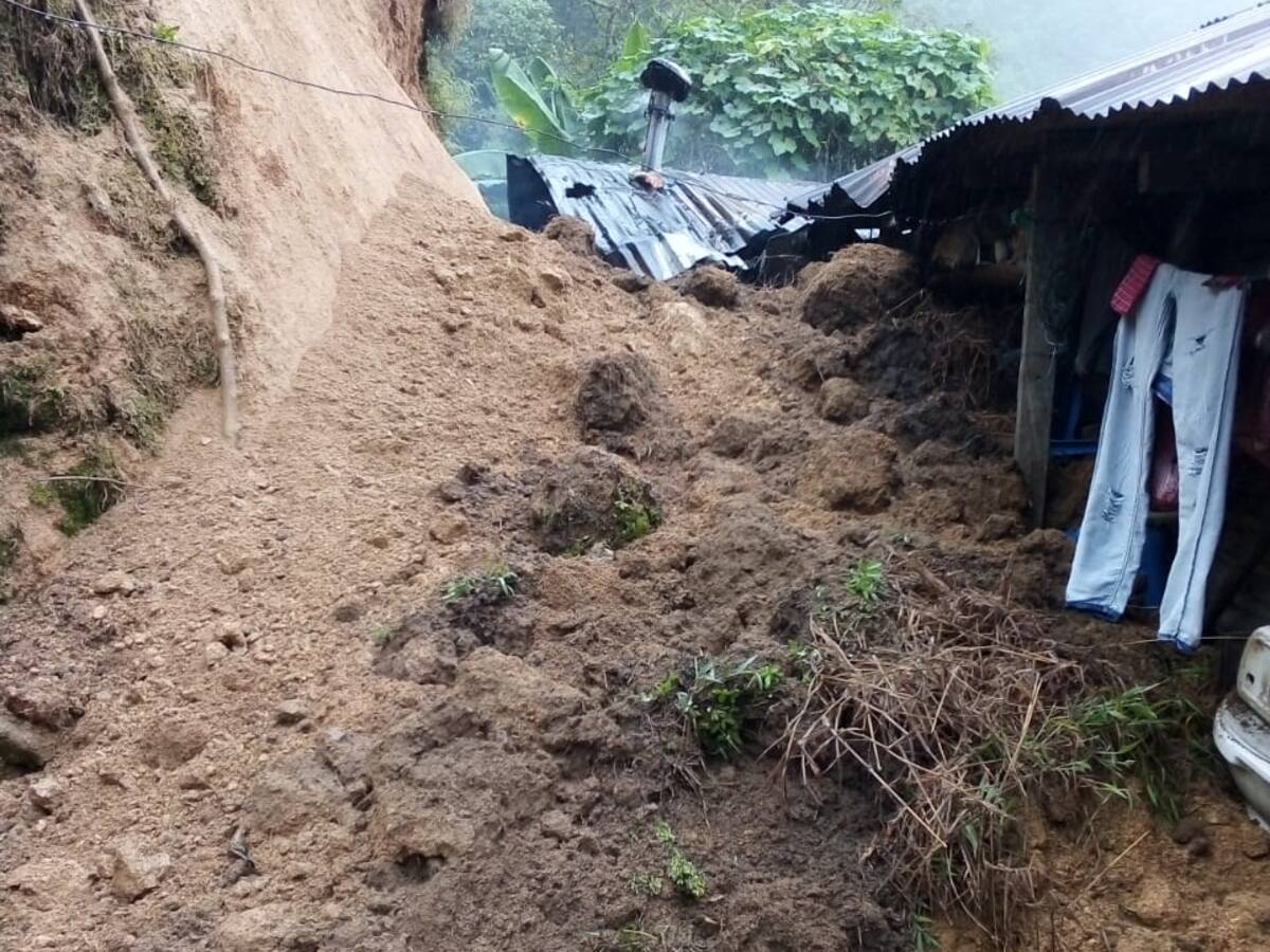 Lluvias ya afectan a 27 municipios del Huila y dejan múltiples emergencias viales