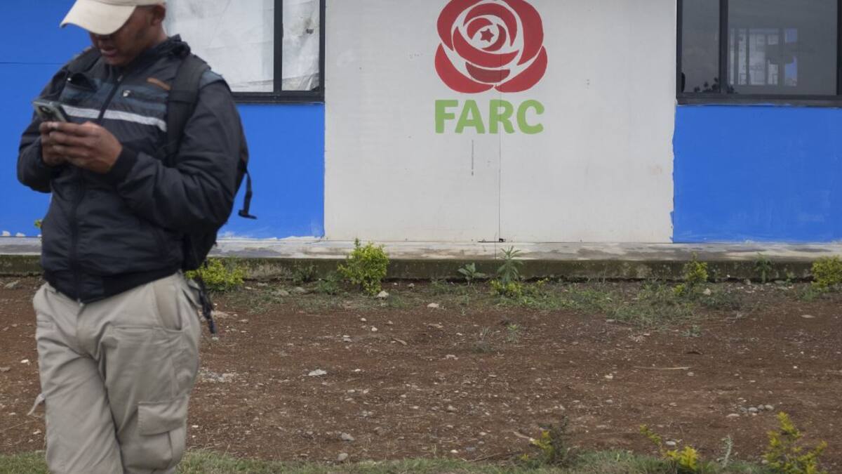 Gobierno cuestiona que excombatientes rechacen viviendas en Dabeiba