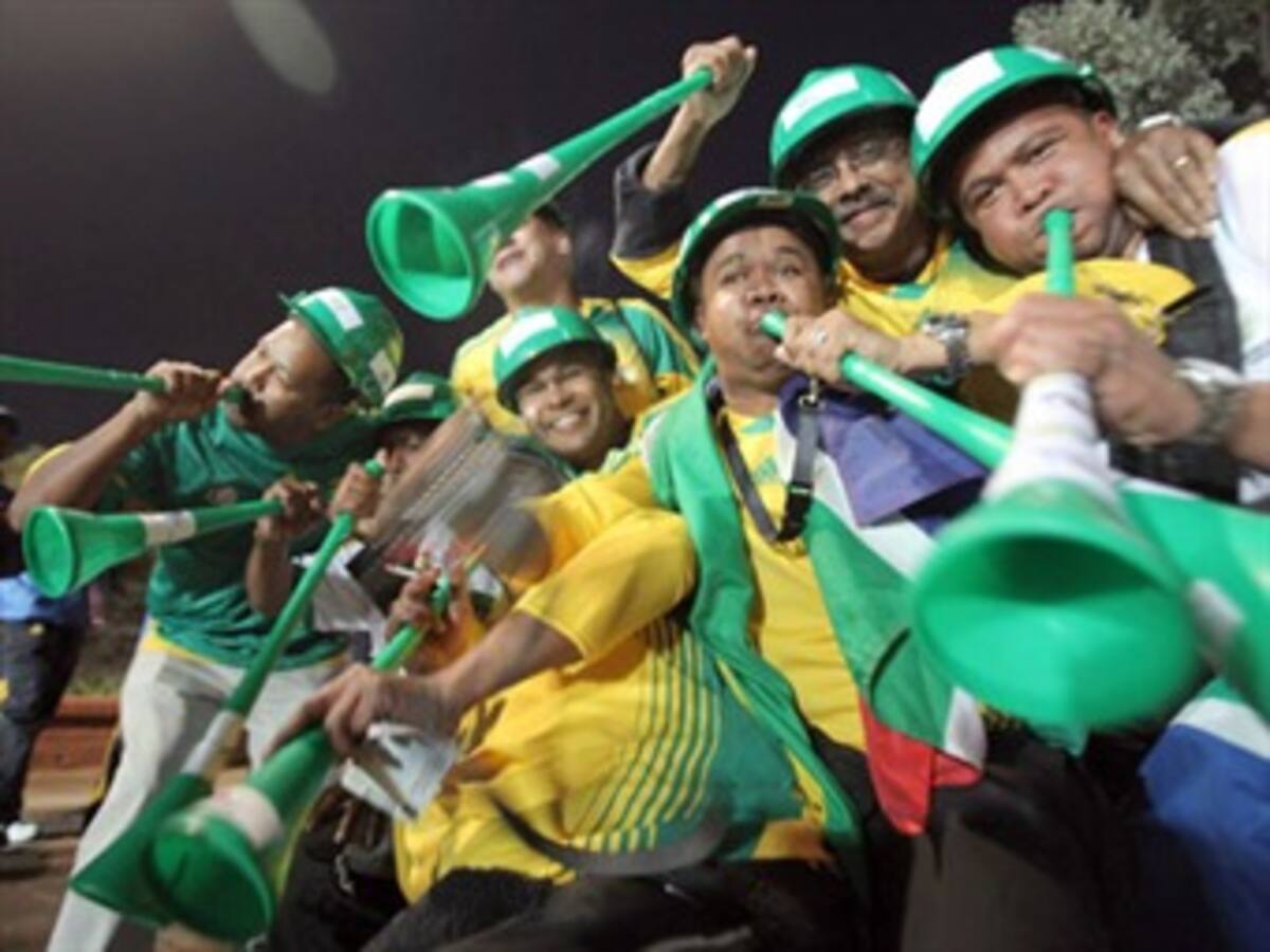 La UEFA prohíbe las vuvuzelas en sus competiciones