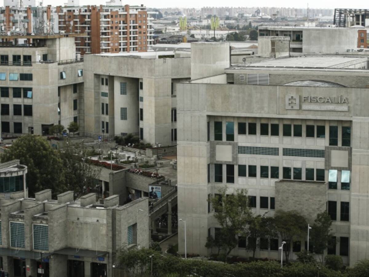 Discreta campaña de los ternados a fiscal general