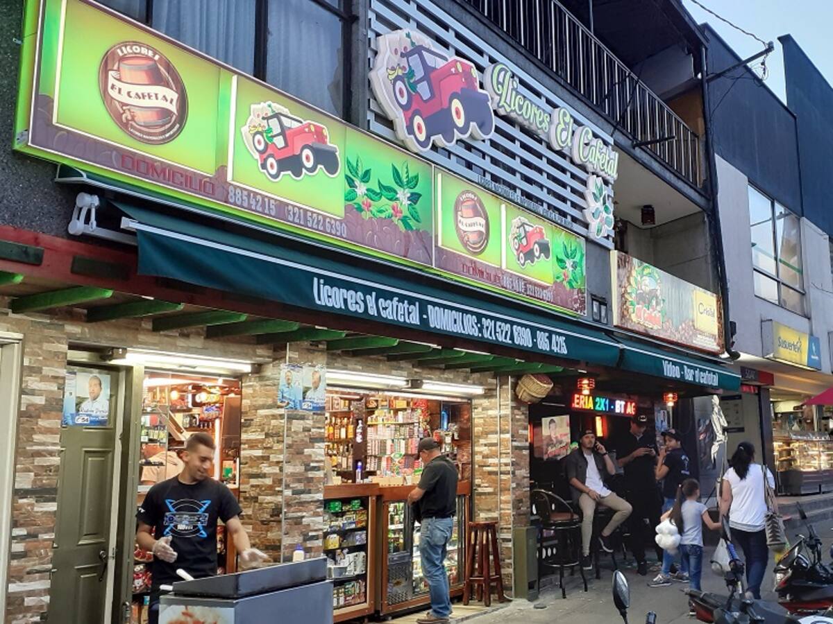 Operativos contra la distribución de licor adulterado y lavado de activos en Manizales
