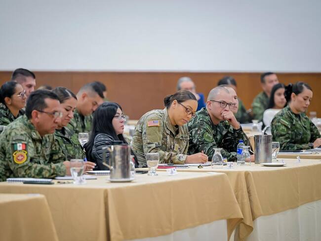 V seminario de comunicaciones estratégicas del Ejército