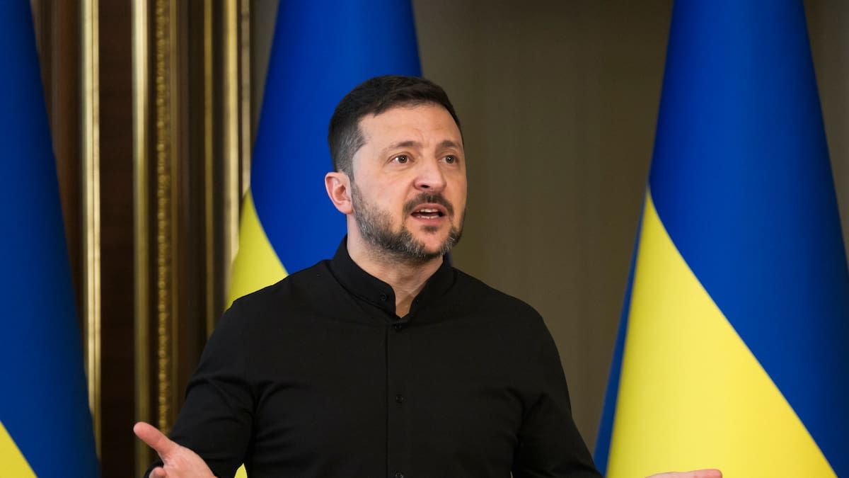 Zelenski no se reunirá con enviados rusos y crea delegación ucraniana para negociar la paz