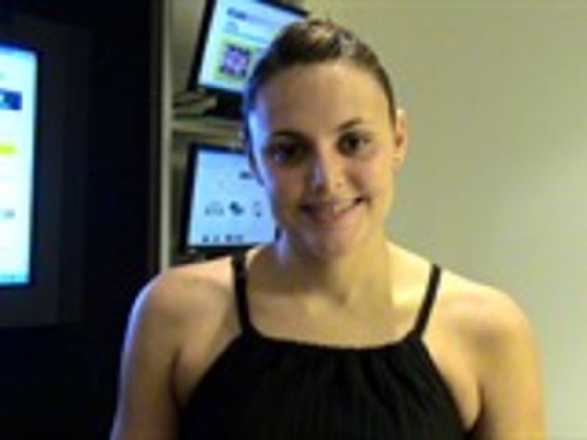 En natación, la medallista olímpica, la argentina Georgina Bardach es una de las estrellas en competencia