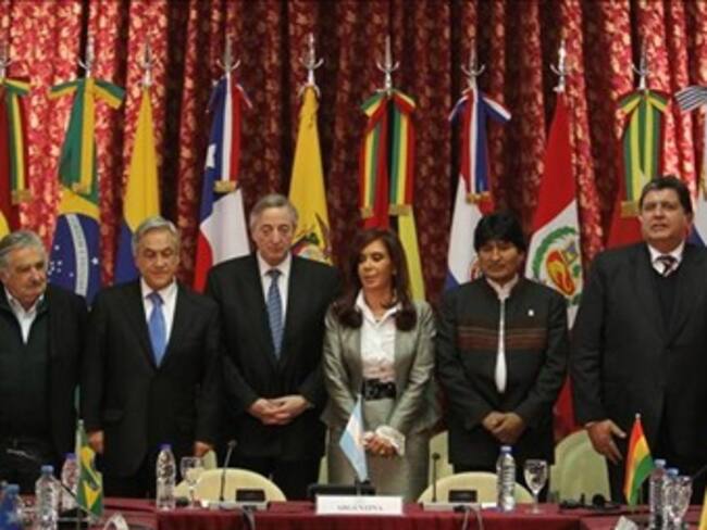 Presidentes de Unasur enviarán a sus cancilleres a Quito en respaldo al gobierno de Ecuador