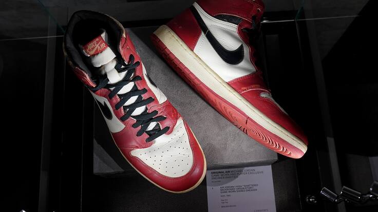 La historia detrás del primer contrato de Michael Jordan y sus míticas zapatillas