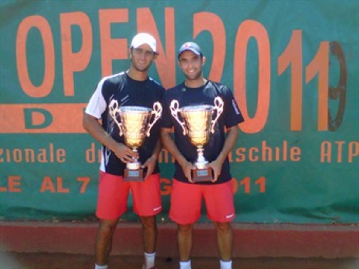 Tenistas colombianos ganan torneo de dobles en Italia