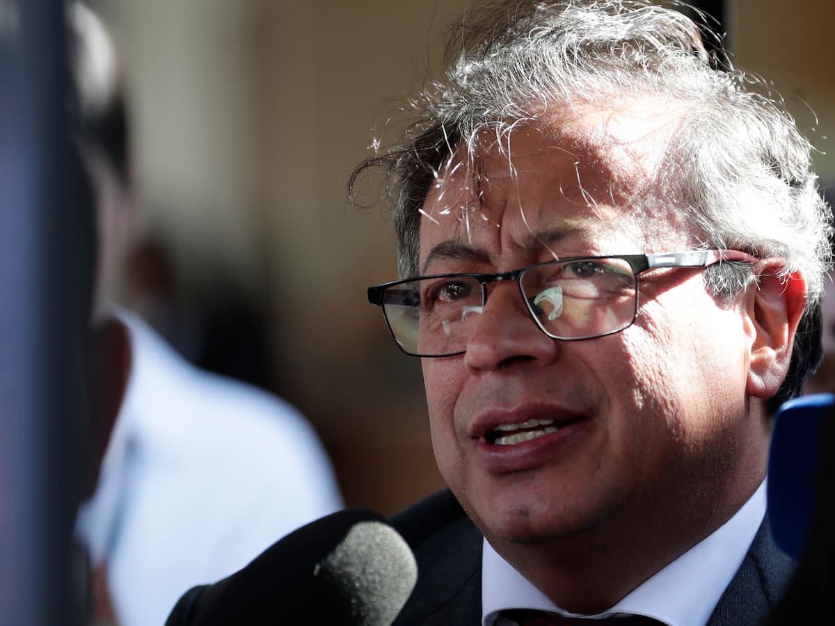 “Es una irresponsabilidad”: Petro al uribismo tras rechazar reunión sobre reforma de Salud